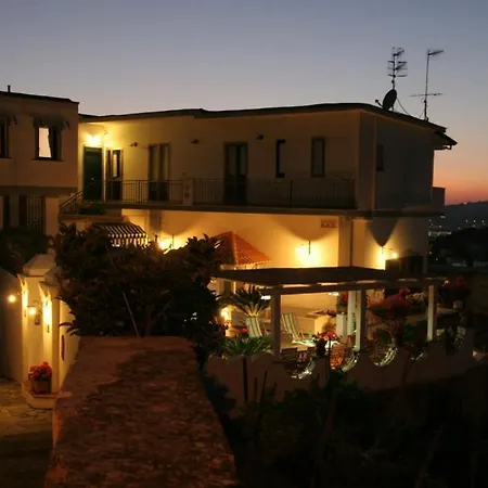 Dea Fortuna Bed & Breakfast 4*